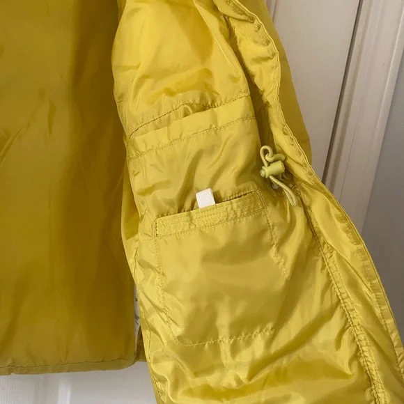 Lands End Canvas Puffer Jacket in with Faux Fur Hood - Picture 3 of 8